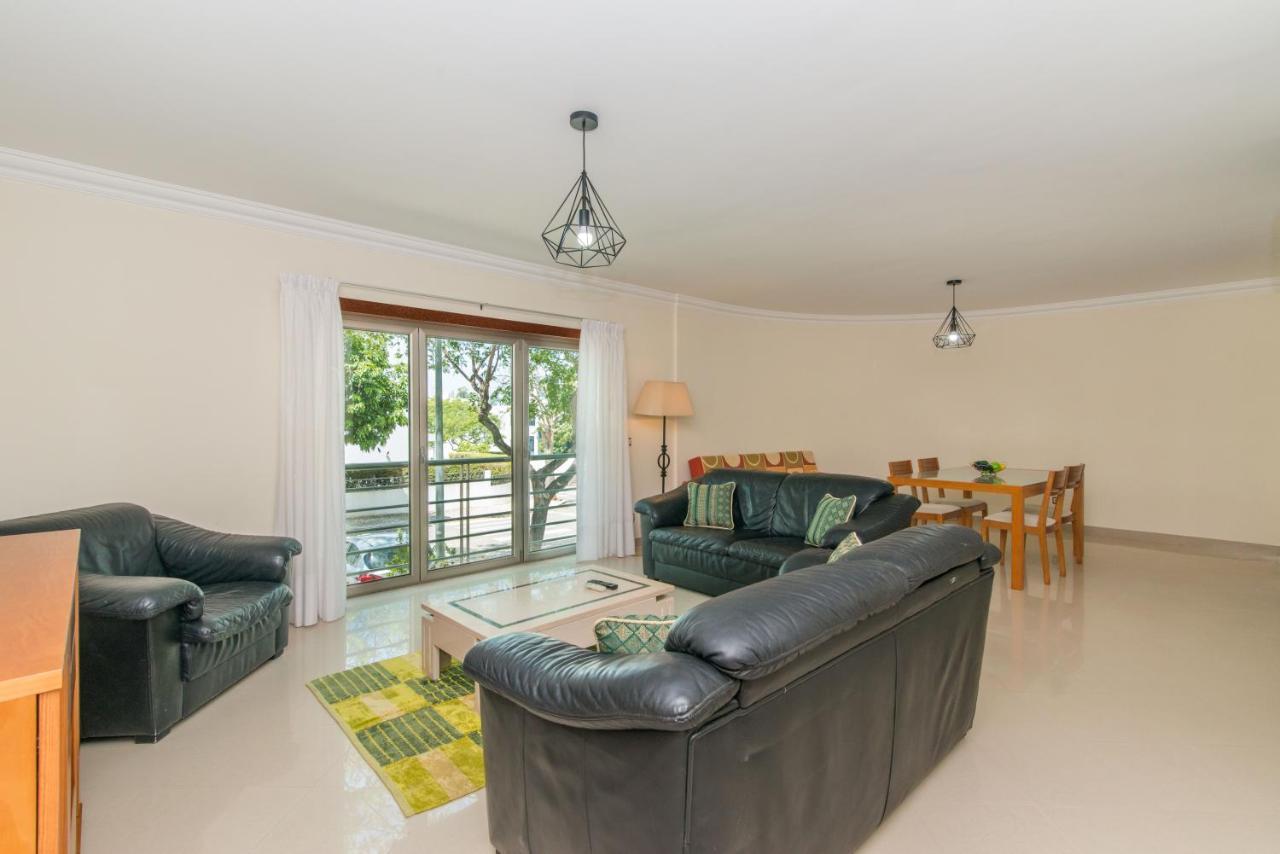 Casa Mergoux - 15 Mins Walk City Center - Quiet - Spacious ตาวิรา ภายนอก รูปภาพ