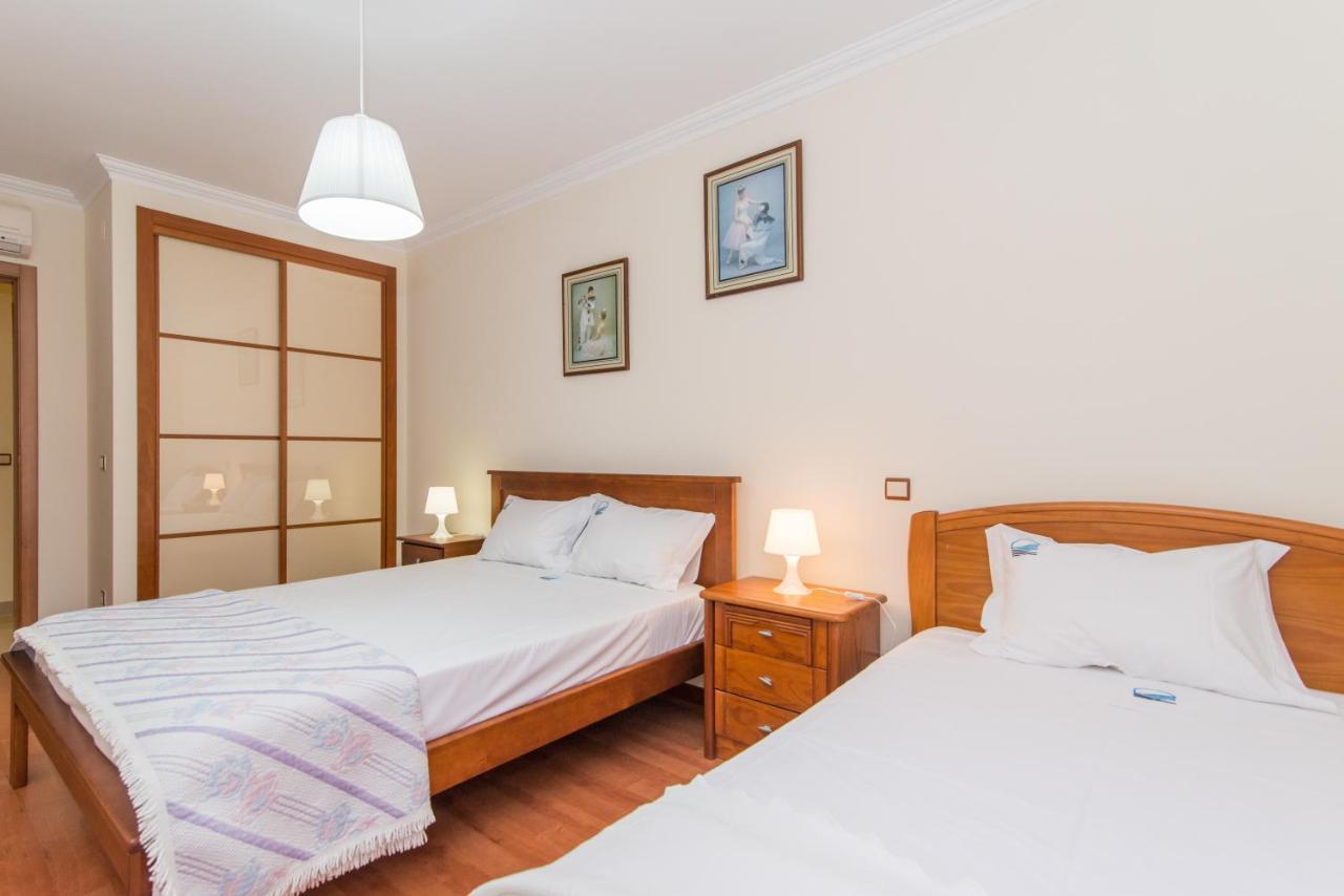 Casa Mergoux - 15 Mins Walk City Center - Quiet - Spacious ตาวิรา ภายนอก รูปภาพ